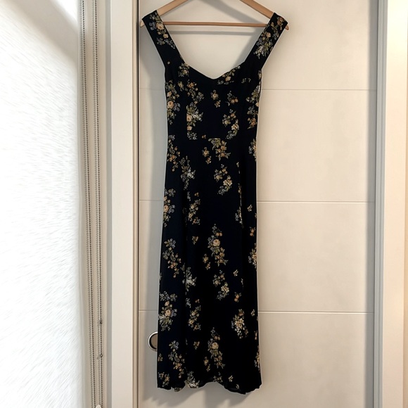 Reformation Fulton Dress Navy - Picture 2 of 4